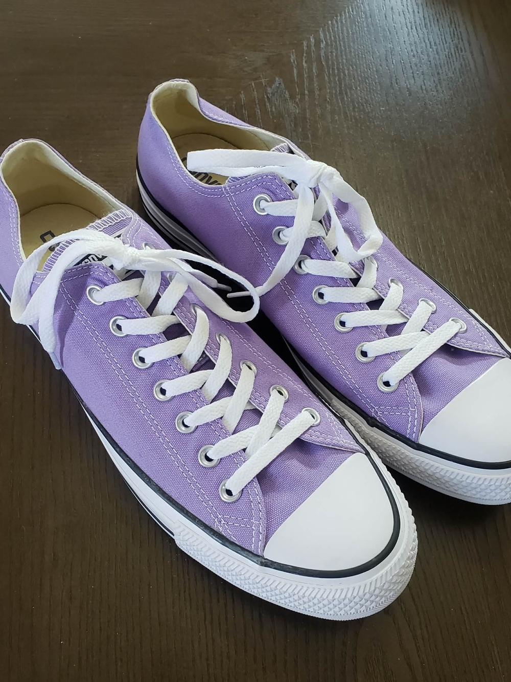 Converse Lavender Canvas Low-Top Sneakers with White Laces Men's Size 11